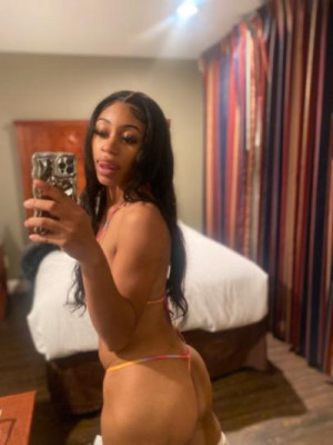 The Head Queen 👸🏽💦 Last night here