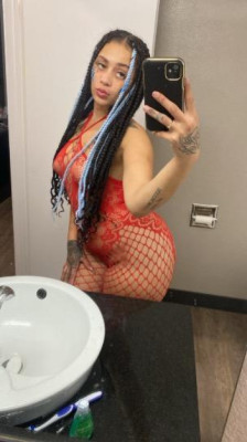 SEXY YOUNG 💋🙊 WHO WANTS TO HAVE FUN🙈