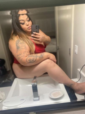 🔥Your Favorite FAT KITTY you crave is in town For A Limited Time Only🔥Si Hablo Espanol