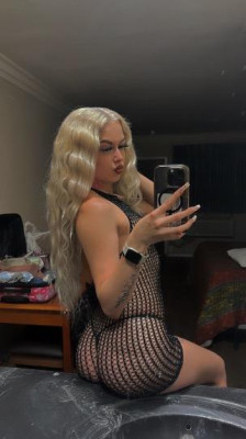 GEORGIA PEACH 🍑 :book now limited time only available💋.. MUST SEND SELFIE TO VERIFY !!.. available for INCALL/ OUTCALL in Ventura.. Camarillo.. Oxnard..
