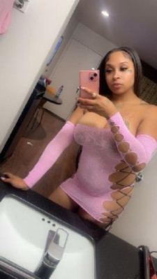 Hottie W The Body 😍 Come Play 😝😊 NEW IN TOWNN 😜