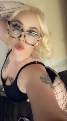 Text me for some nasty fun tonight 🍆💋Your favorite curvy blonde waiting to please u🩷Hosting in SOMA, SF🌹 TEXT NOW! 💖Sexy blonde 100% REAL photos!💖