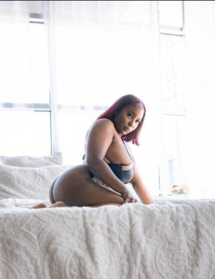 100% Wet & Ready SexxyBri Top Tier Provider with an Unmatched vibe🍭🍬✨😘