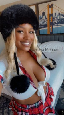 Sweet and Busty Companion 🍒