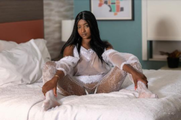 LEAVING TOWN SOON! 🥰🥰GIVE ME A TEXT BIG DADDY! IM READY TO HEAD TO YOU NOW!💋 OUTCALLS ONLY!🥂👋🏾