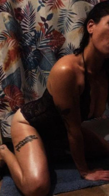 MILF ready for OUTCALL ONLY