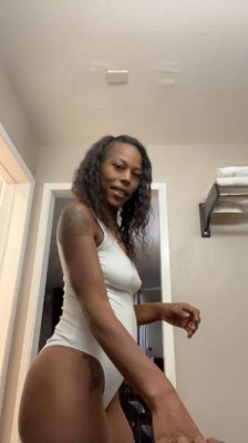 I GIVE GREAT SERVICE / incall salinas