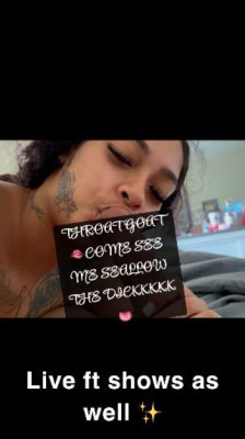 Throat goat 👅💦💦 LET ME suck on that Dick 👅👅 Wanna see how far it Can go , while i play with them BALLS Come find out Best with the head that will drive you crazy 🤭