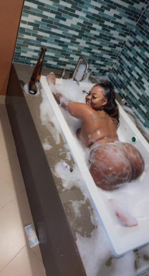 5Star⭐⭐⭐⭐⭐SuperSOAKER💦💦 2girl available