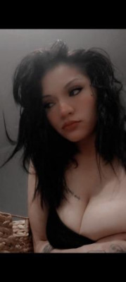 let me cum all over ur dick.Daddy..pleassse