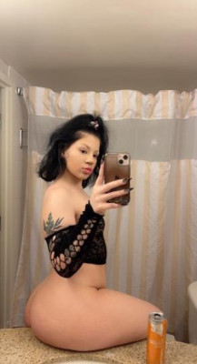 natural curvy cutie | Visiting for a few days | Pre-book now! 📆🍷