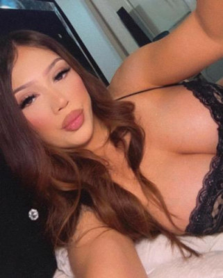 Your favorite latina 🥰💋 Layla 🖤💄👠