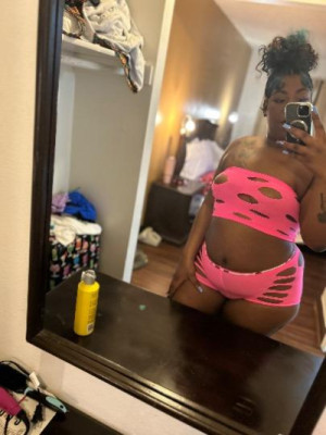 SPECIALS!! SPECIALS!! 🫦COME HAVE FUN!🍑