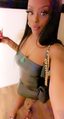 🌤 💋💫ITS NEVER TOO LATE FOR THE TASTE OF A CHOCOLATE 🍫 SUNDAE 🍨 DELIGHT😌TO EASE YOUR MIND⚡💦