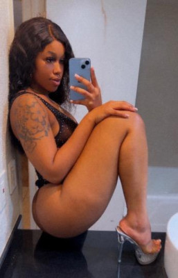 💦🫦TIGHT WET PRETTY PUSSY SQUIRTER AT YOUR FINEST💦🫦