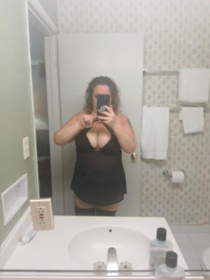 Monday Madness, time to climb into some Legendary head and pussy. Looking forward to servicing you! Call now