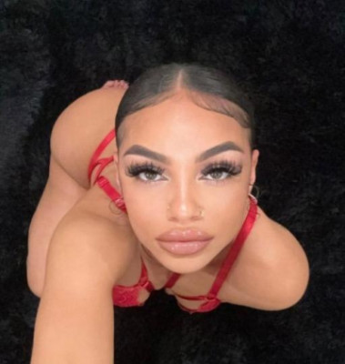 the perfect party girl