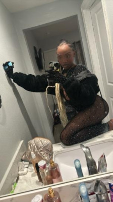 🥰 sweet and petite 🍬💋