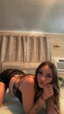 available now 🥰come see me while you can 🥰