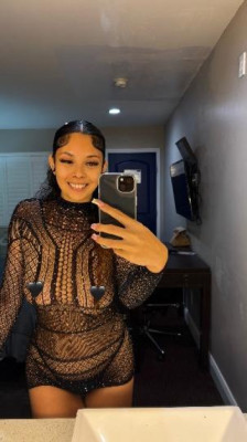 everything youve been looking for 💕 outcall available