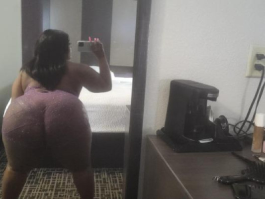 OUTCALLS AVAILABLE Brownskin Thick Deep Throat Supersoaker💦👅 OUTCALLS & Carplay Available