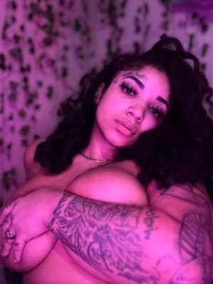 Daddys Little Slut 😘💦 Available Now ✅ DEEP THROAT GODDESS 👅💦