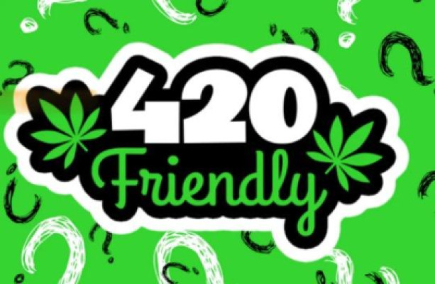 NorthBay Baddie!Booking For Mardi Gras Weekend🥰 Specials🤑!Want to play💋Im naughty & nice❄Genuine Mature lady with a good attitude. Available FOR OUTCALL TO GENTLEMAN ONLY