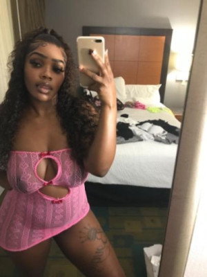 😘 ✅ I Need to fuck daddy💦 Splash 💦 available