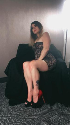 ViSiTiNG 2NiGHT ONLY !~PETiTE LiL FUCK DOLL!~