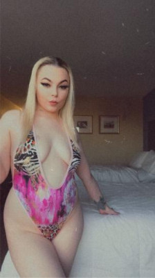 -MANTECA!!Sexy Wet Rose 🌹💦 -Ask about my specials