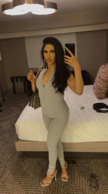 TIGHT & WETT 💦 SEXY LATINA 💋 AVAILABLE NOW! 🤩💜 INCALL & OUTCALL!