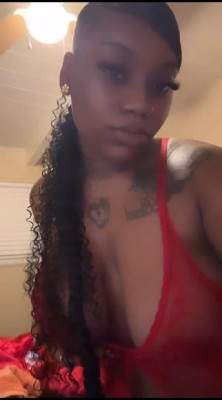 Young Sexy Chocolate Babe😻🍑