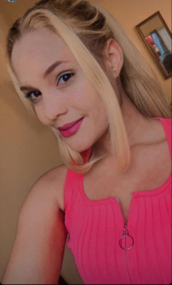 I am a very hot latina (310-746-3002)