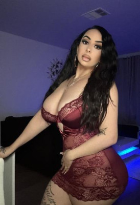 BIG BOOTY 🍑 REAL ARMENIAN 💞 Lets Party Baby 🥂