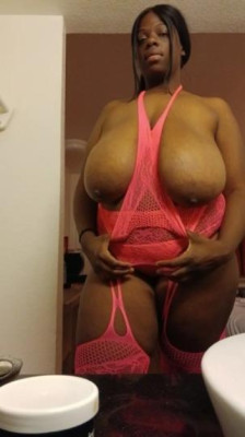 EXOTIC BIG TITIE 🍒 MILF 80 QV SPECIALS 💦💦