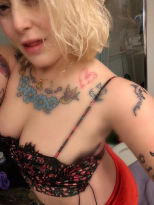 Award Winning Bee Jayyyy ... 😛