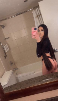 PETITE PINK & TIGHTT 👅👅