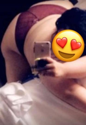 Hey Daddy , Im available come see me now🥰
