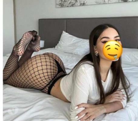 Daddy, come, come and relieve the stress a little. They say I’m the best, I love to please my clients and make sure they leave my presence relieved and fulfilled, come and book your appointment today I promise you won’t regret it 💋🔥👙👠💄💦🔥