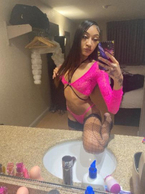 Slim Lightskin PRETTY&PeTiTE 💦💕 AvaiLaBLe ALL Night ‼💋🍭comePLAY with ME 💖👑💦