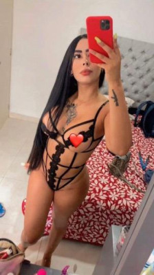 Rica tetona 👅