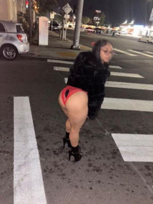 Throat goat 👅💦💦 SLOPPY TOPPY👅 CAN i suck that dick , let me RELAX Your mind && take your soul 🤭