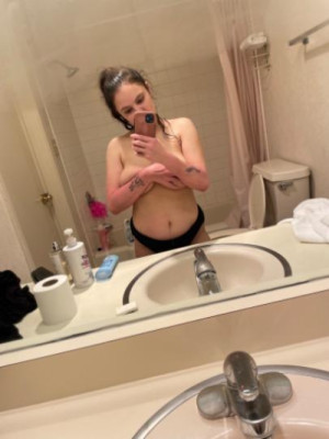 Text to Prebook for Friday lets set up lets play 🌹💕read ad