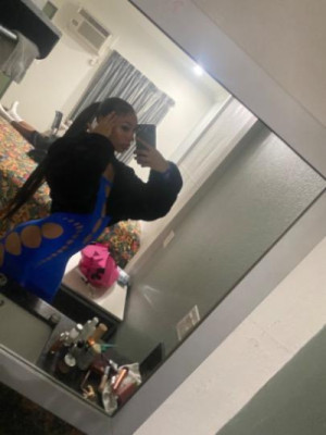 Hey baby my name is currency, looking to have fun, ready to please😘 slim fun size, Up scale mixed lover girl, here to please you and fill all of your fantasys, cum have fun with me💦 ill be waiting... ✔Face Time Verification 🚫 No AA 🚫No BB